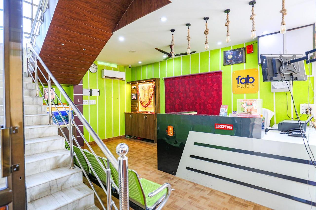 Fabhotel Shivam Palace Bénarès Extérieur photo