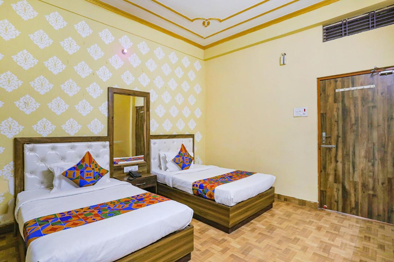 Fabhotel Shivam Palace Bénarès Extérieur photo