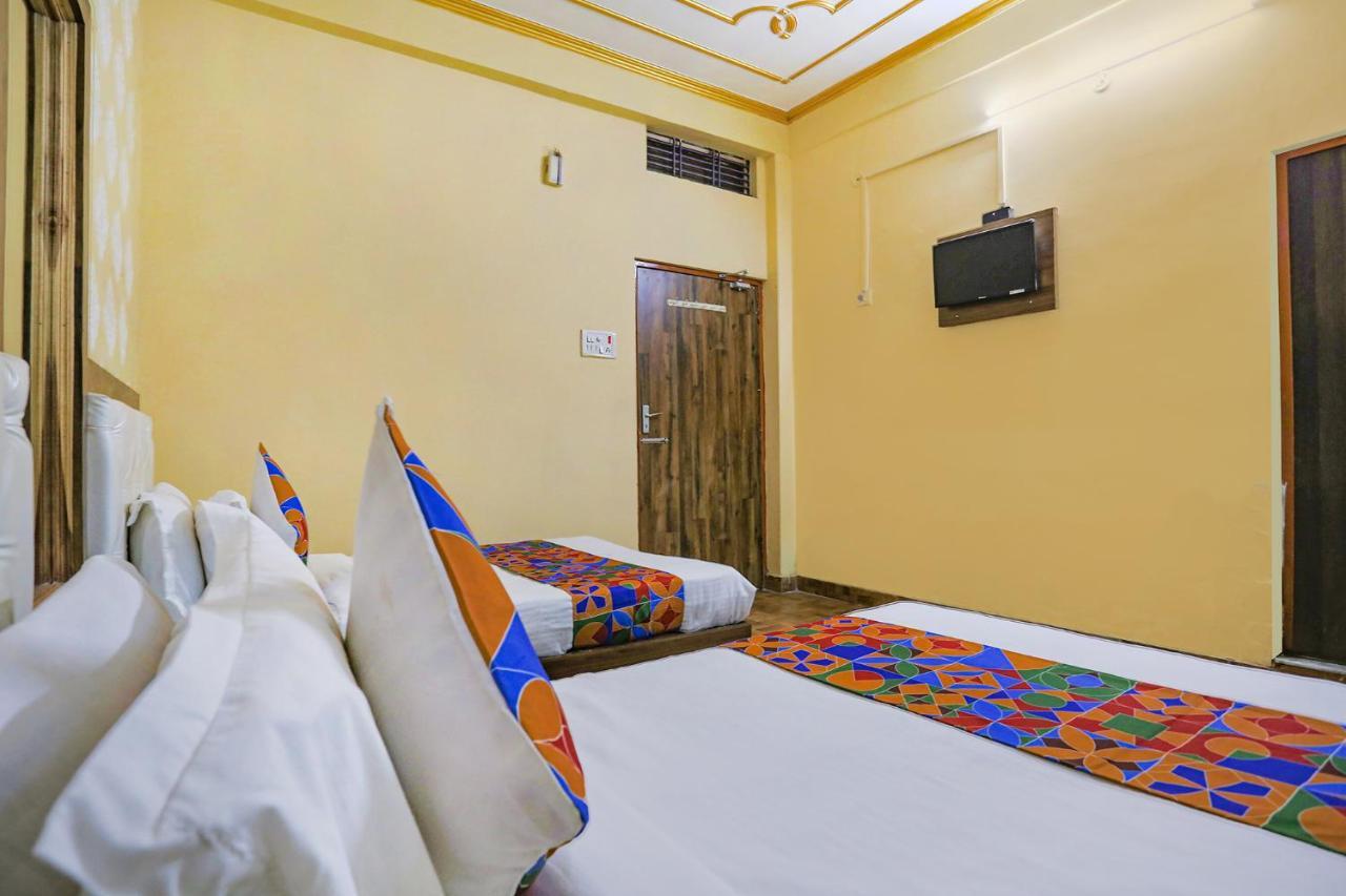 Fabhotel Shivam Palace Bénarès Extérieur photo