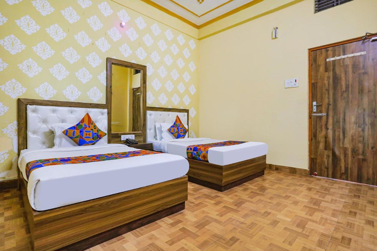 Fabhotel Shivam Palace Bénarès Extérieur photo