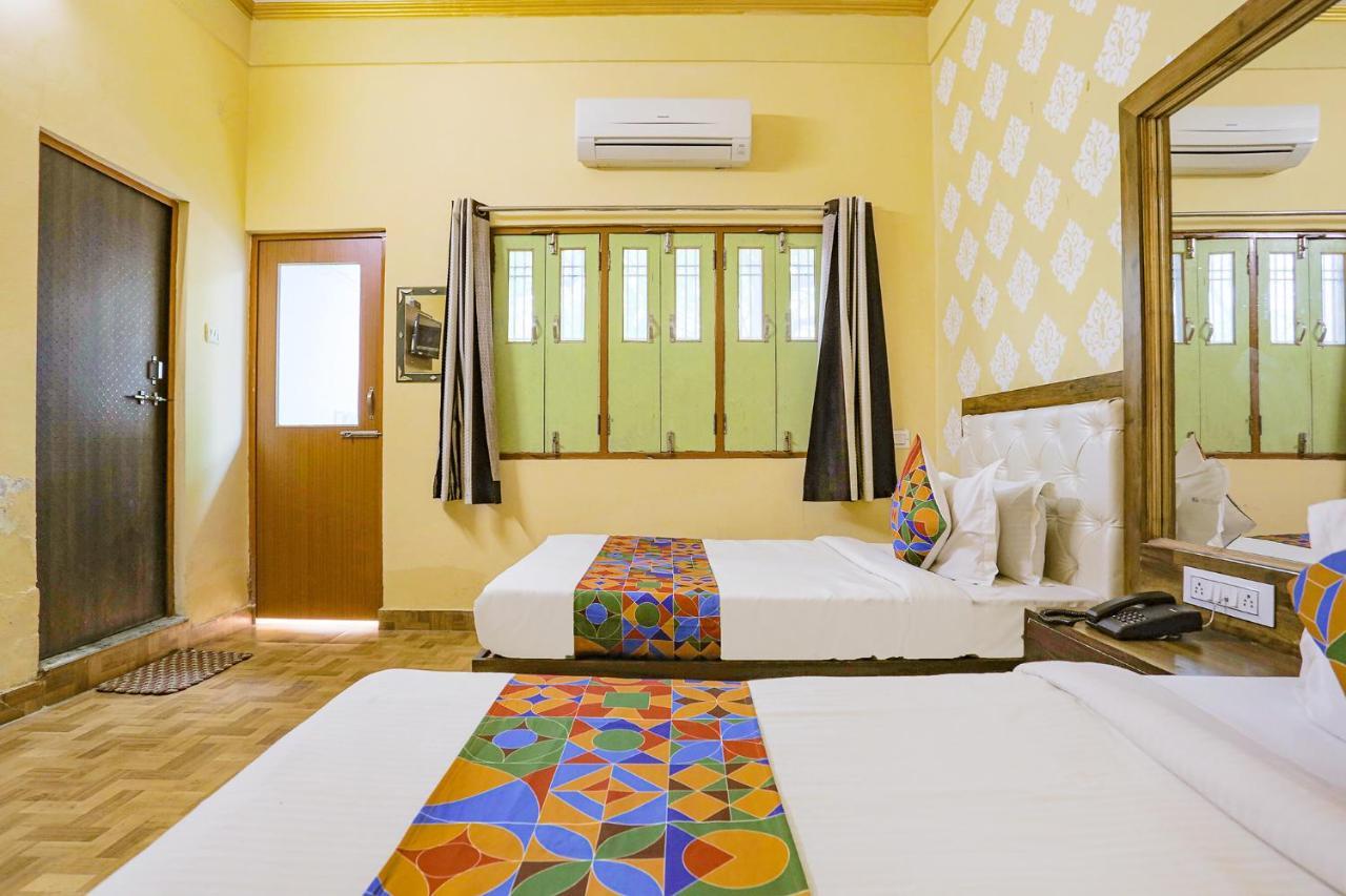 Fabhotel Shivam Palace Bénarès Extérieur photo
